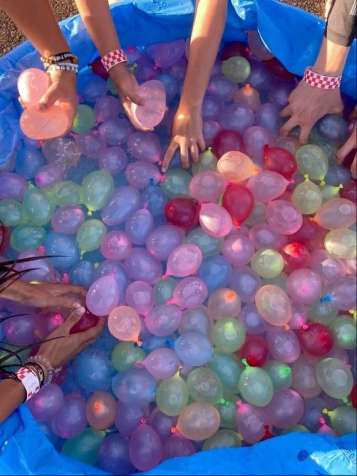 WATERFIGHT!!! - Summer Ofc