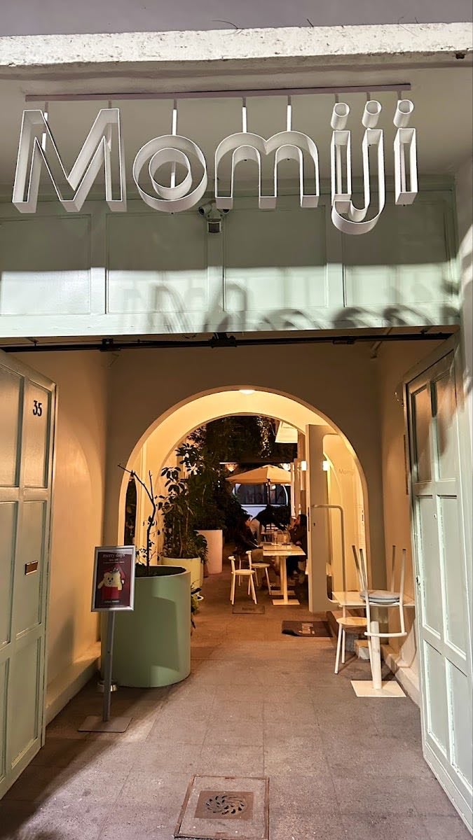 Momiji Café