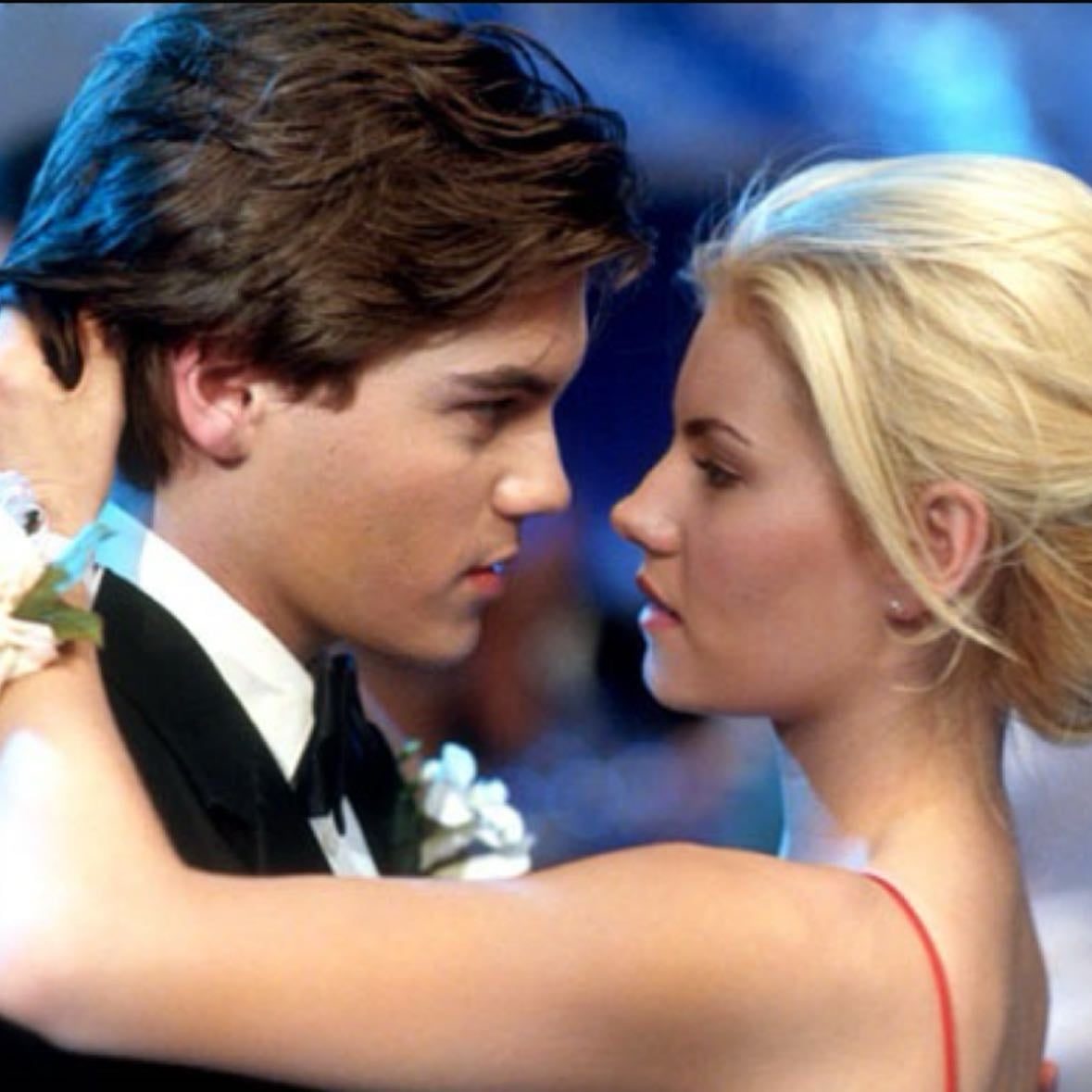 The Girl Next Door - Luke Greenfield · 2004