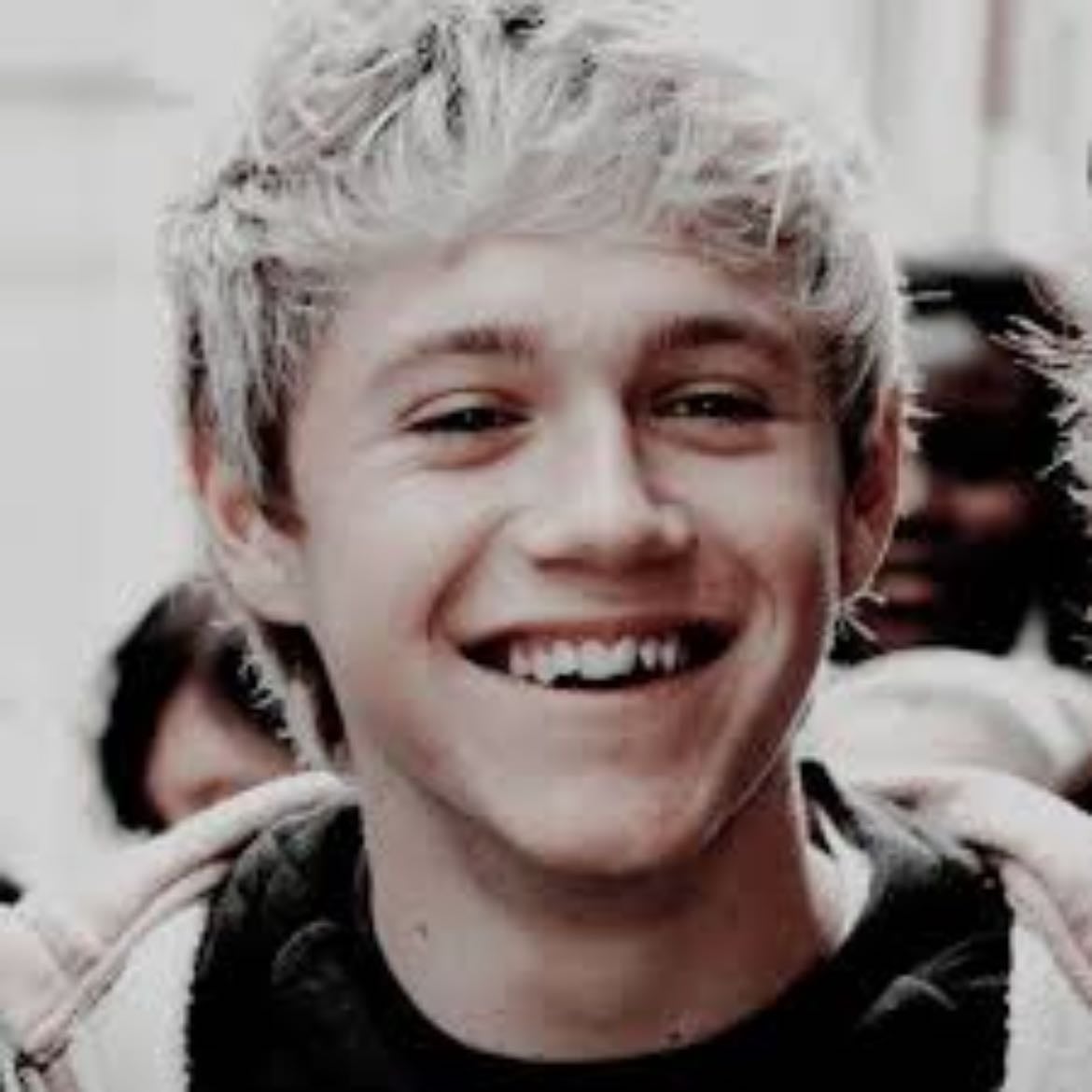 Hello to girls who are beautiful and don’t know it heads up ur beautiful - I love this quote and it’s even better when Niall says it it just makes my feel warm inside