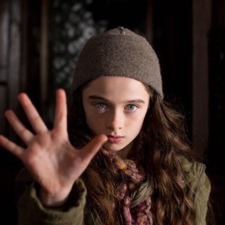 Molly Moon and the Incredible Book of Hypnotism (2015)