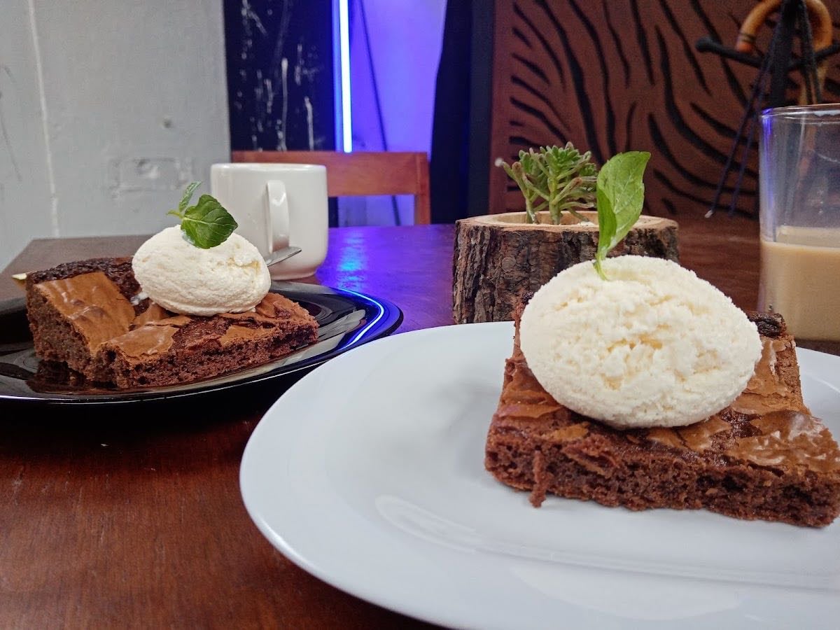 Xhine snack&bar