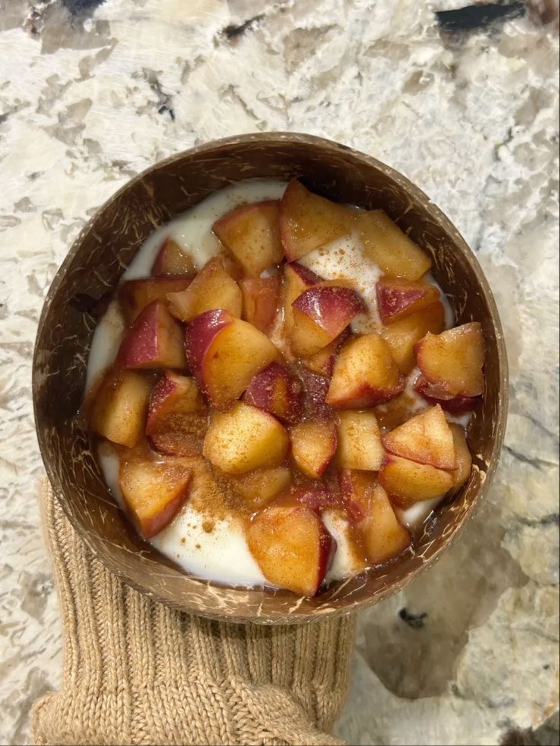 cinnamon apple yogurt - - yogurt
- apple
-cinnamon