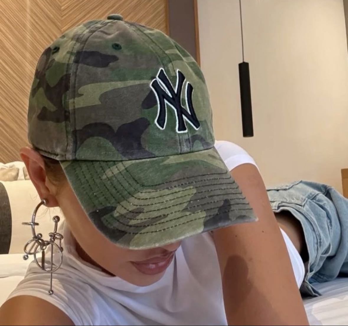 ニューエラ帽子🧢👩🏽🦱❤️