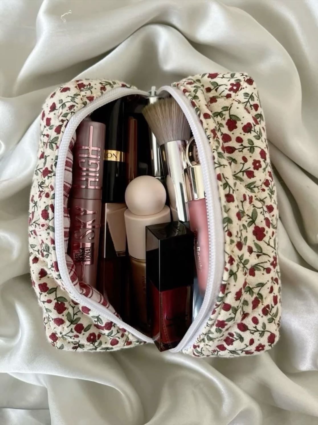 Bolsa de flores para guardar maquillaje