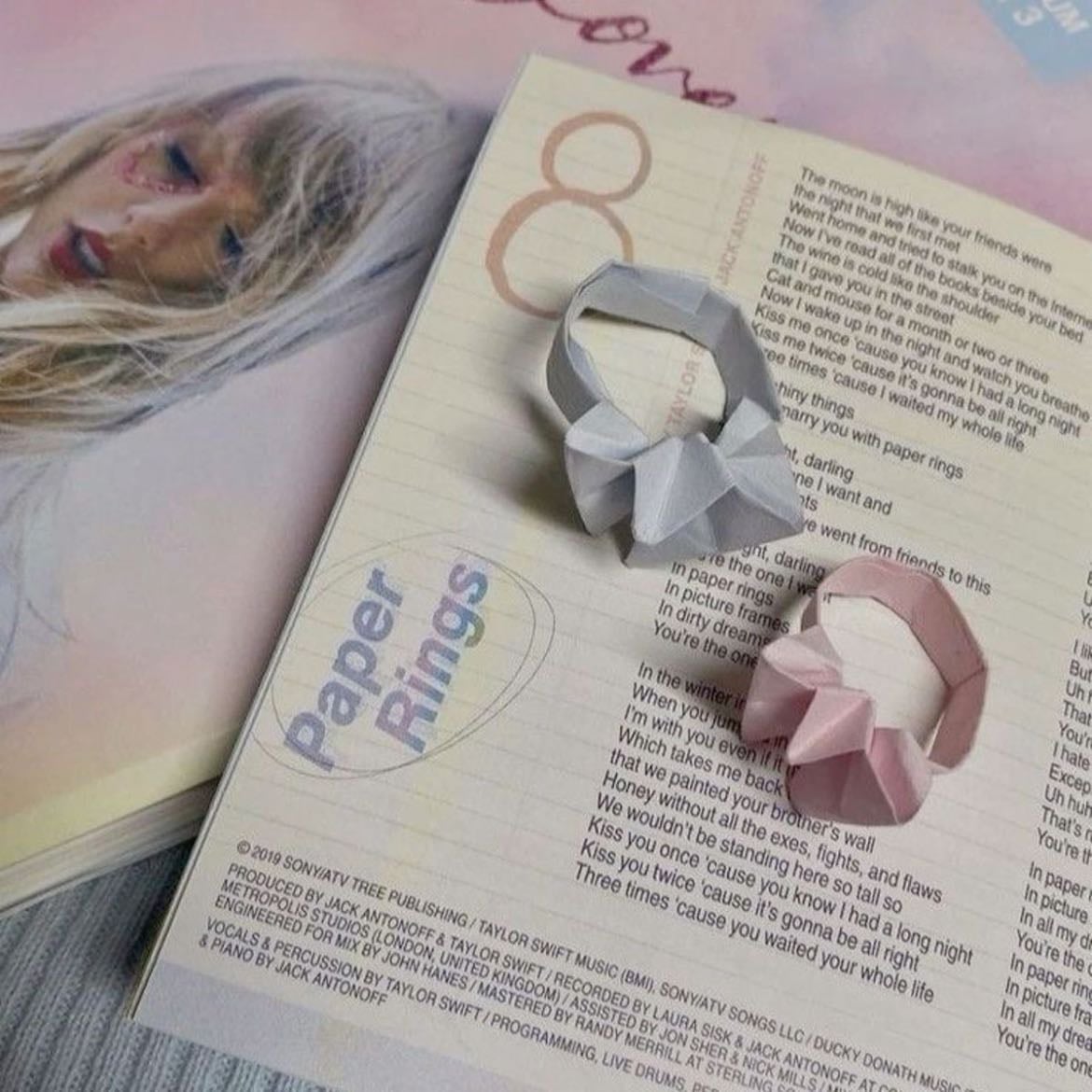 Paper rings - The lyrics is just so cute, I love the idea 🥹