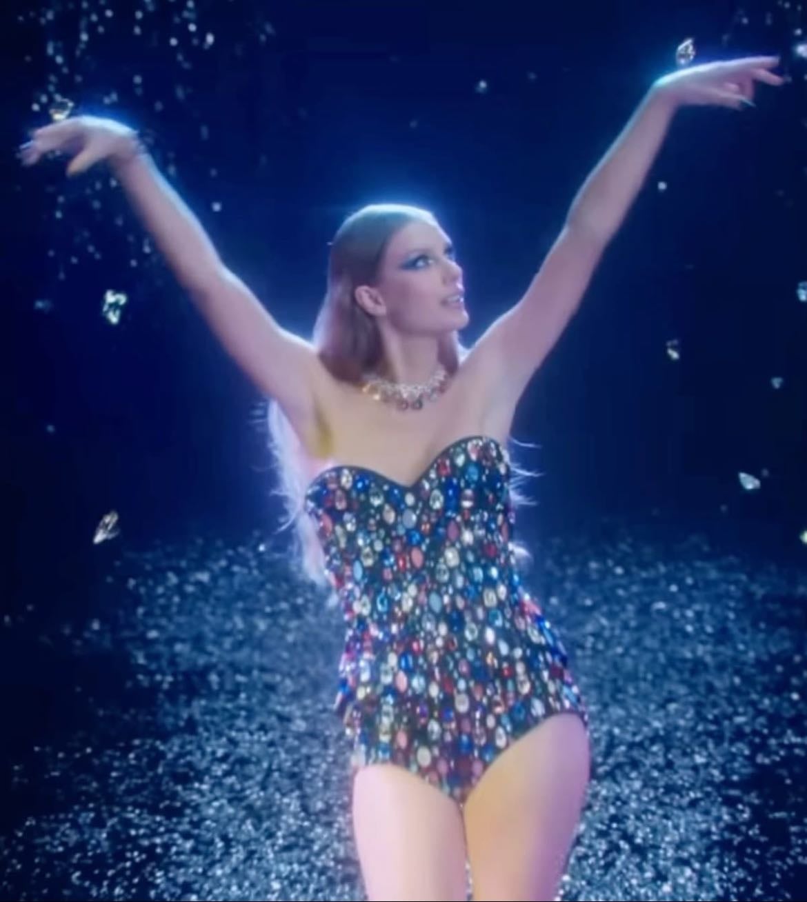 Bejeweled - It’s really fun singing it, plus I love the videoclip