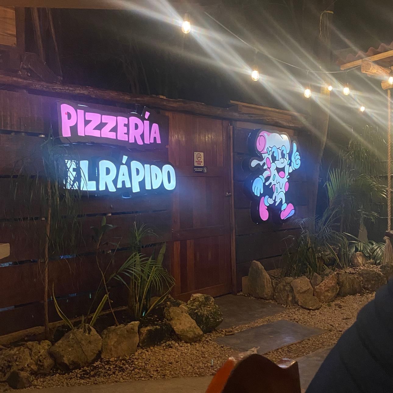 Pizzería El Rápido (Tulum)