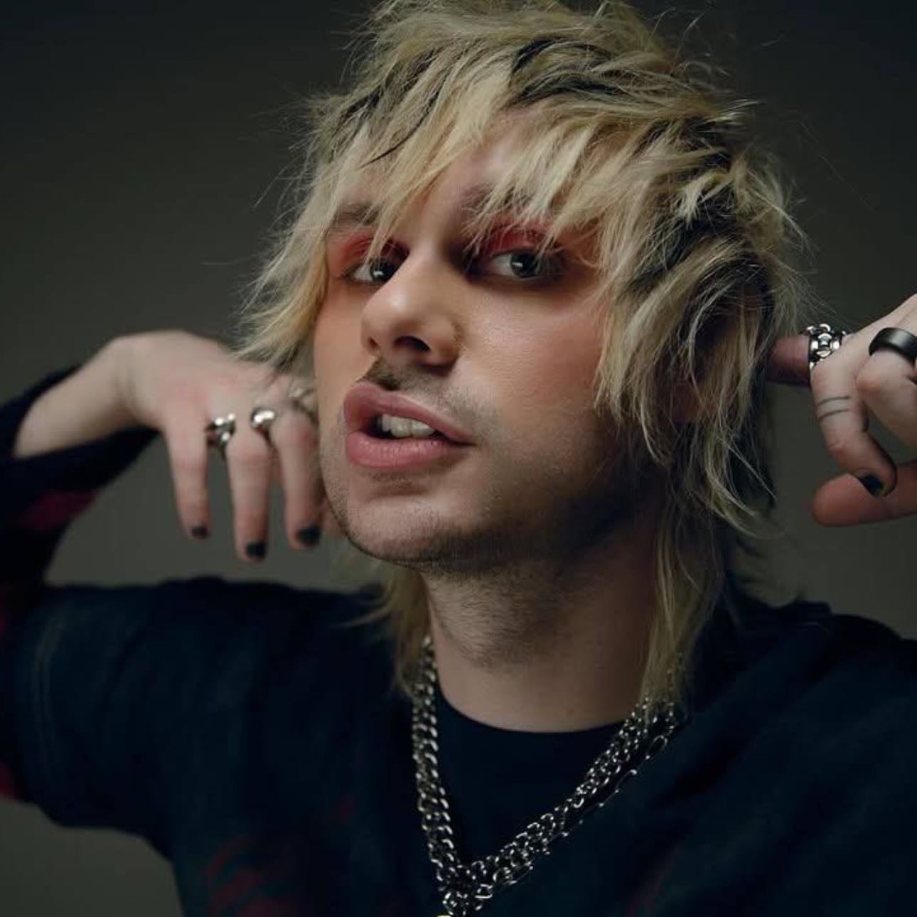 6. thirsty - Song • Michael Clifford