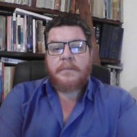 Alguns livros - Visite o post para mais.