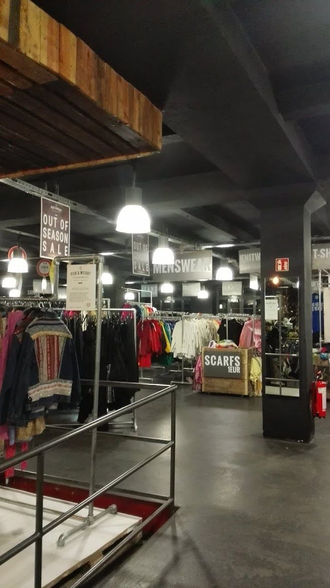 PICKNWEIGHT - VINTAGE + SECONDHAND