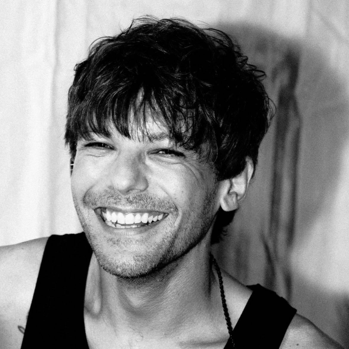 To meet louis tomlinson - It would actually heal me (meeting any of them would)