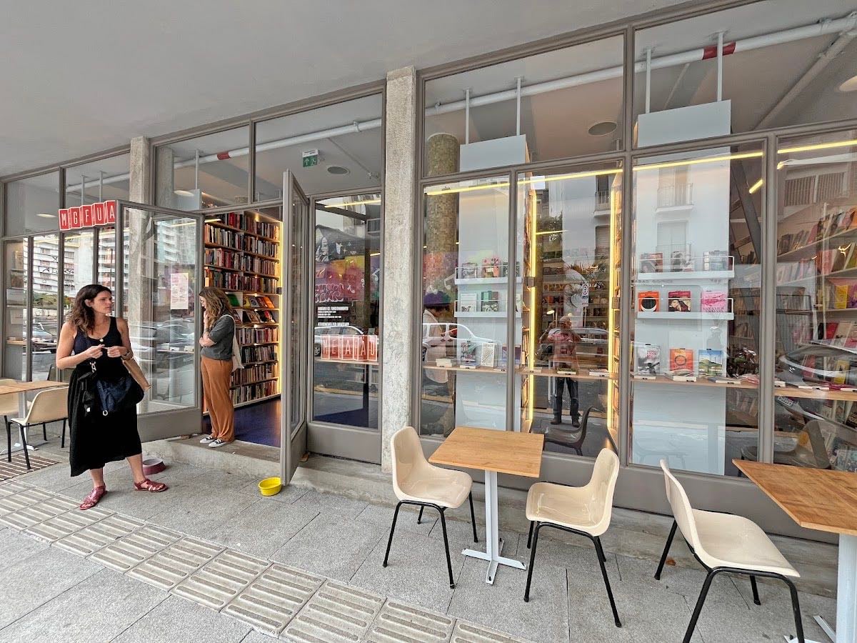 Livraria Megafauna — Cultura Artística