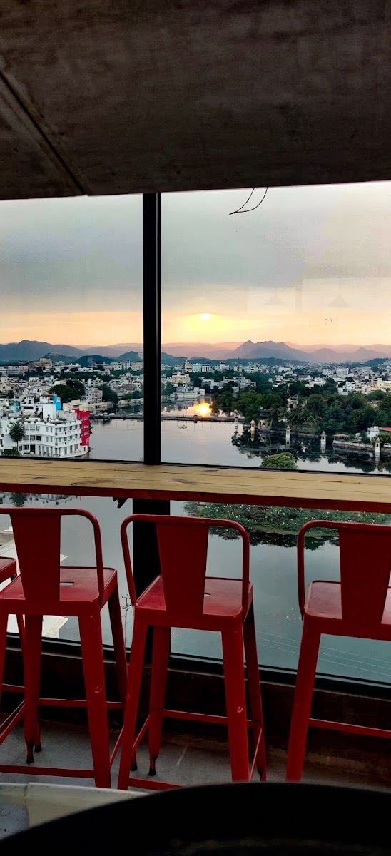 Hello boho Lakeview rooftop cafe