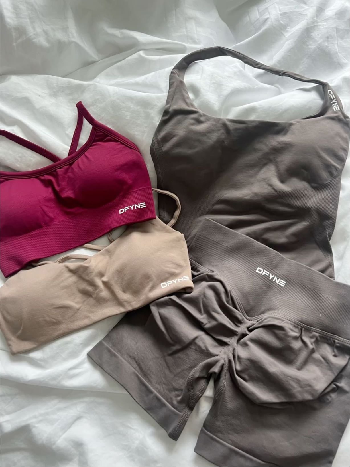 dyfne sets