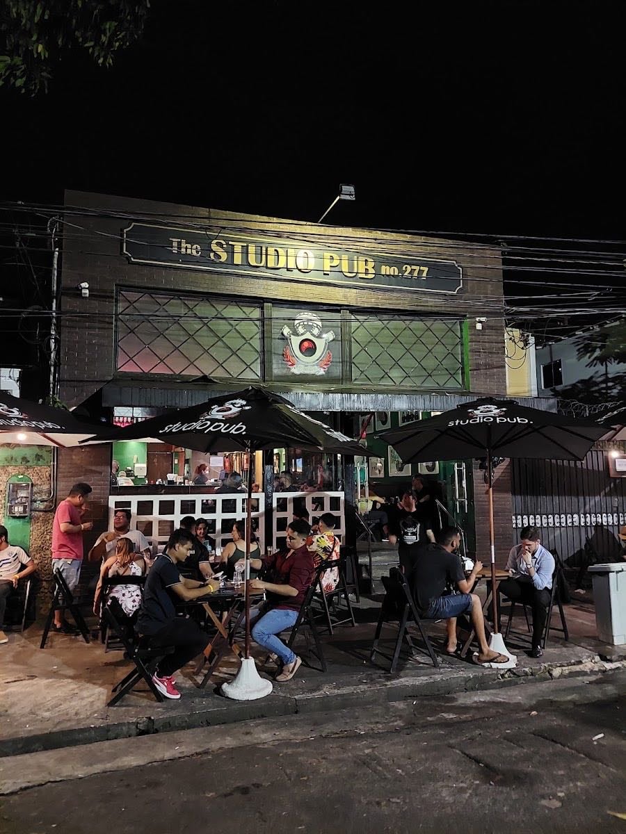 Studio Pub