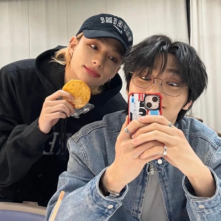 ¡Los Amigos Lo Hacen! ♡ ꒰HYUNIN.꒱ - Cuenta de autor @jenoslov