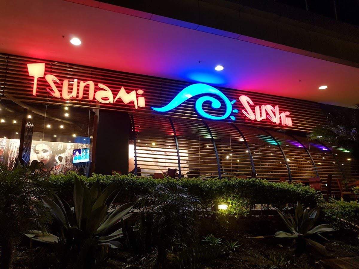 Tsunami Sushi