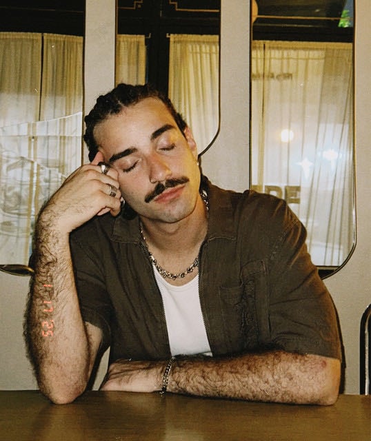 Santi Muk - Artist