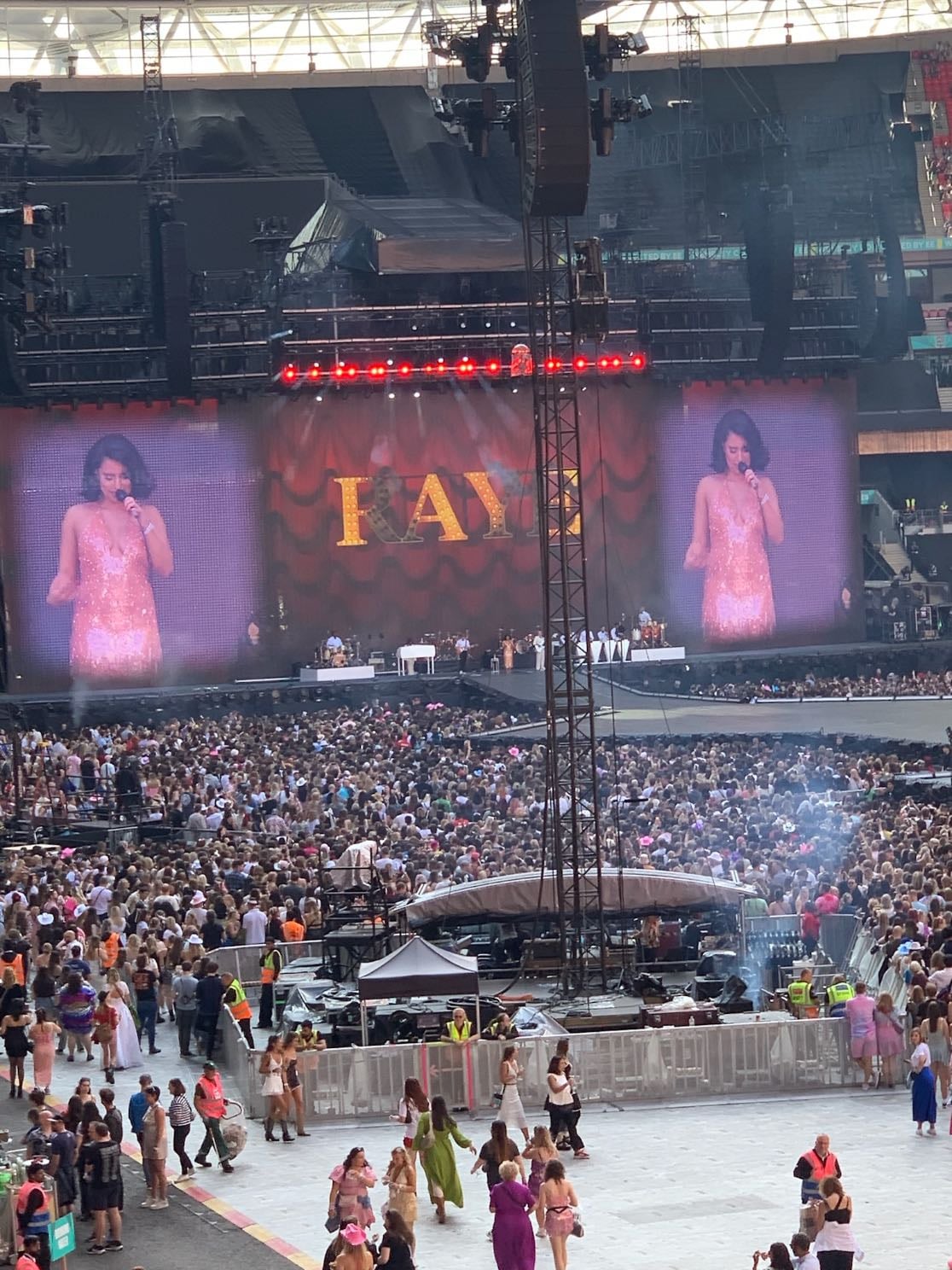 Raye !