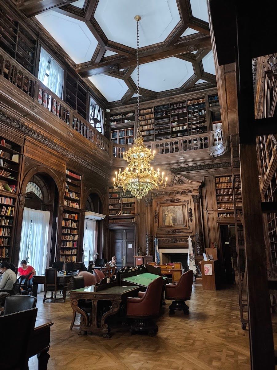 Biblioteca Esteban Echeverría - Library · Monserrat, Buenos Aires