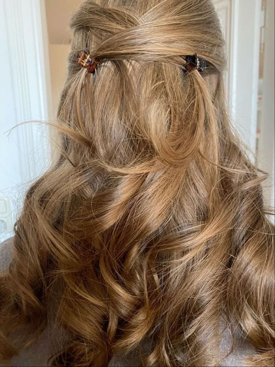 crossed clips
