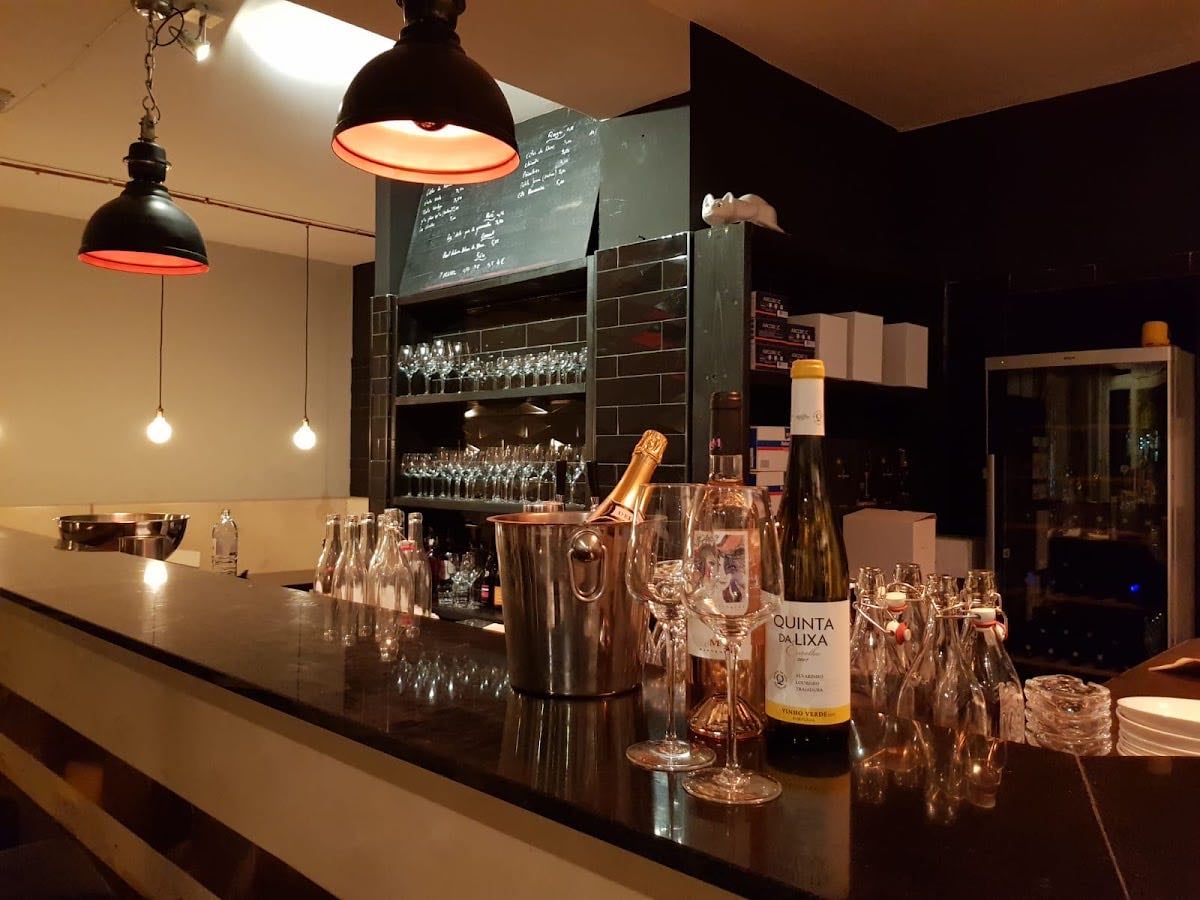 Dr Maury Wine Bar
