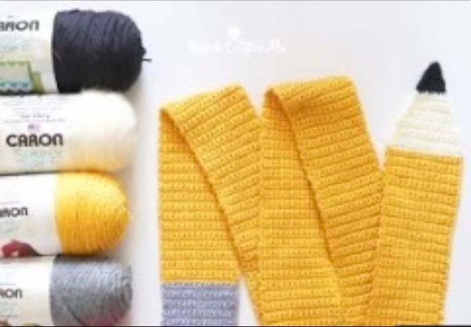 Pencil scarf