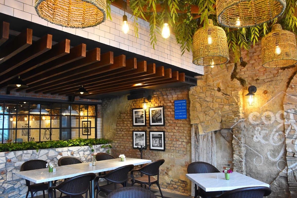 Bistro 702 - French Restaurant · La Paz, Heroica Puebla de Zaragoza