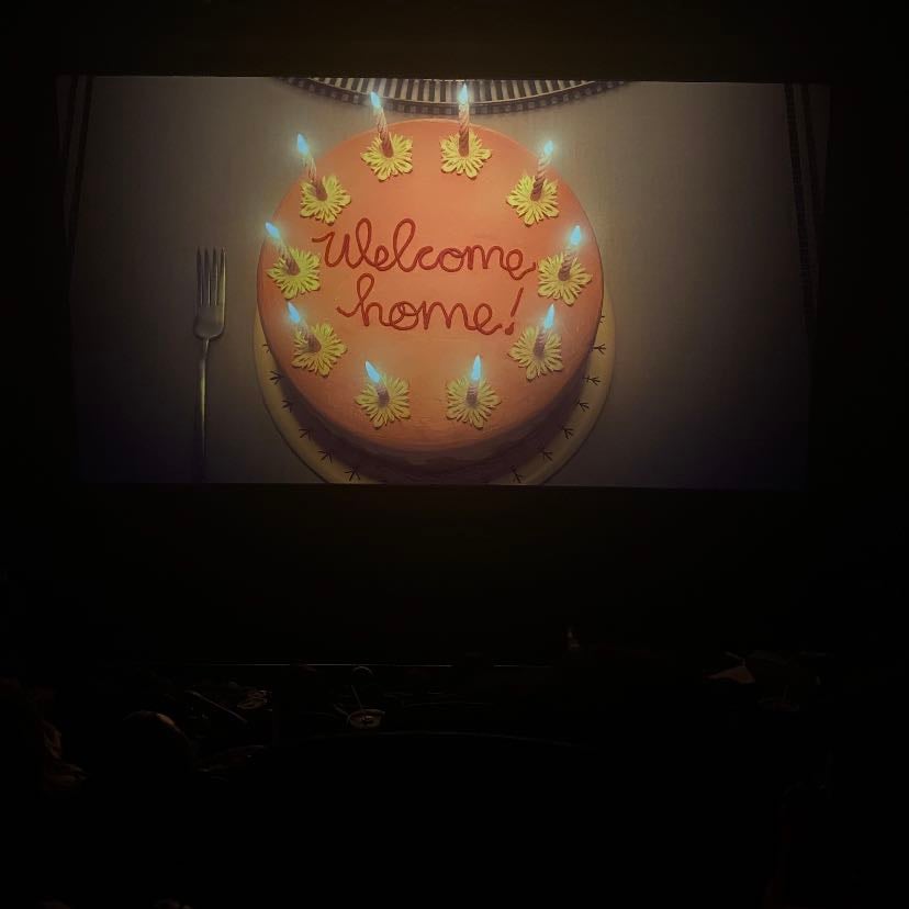 Viendo Coraline en el cine 馃挋 - Fue una vibe