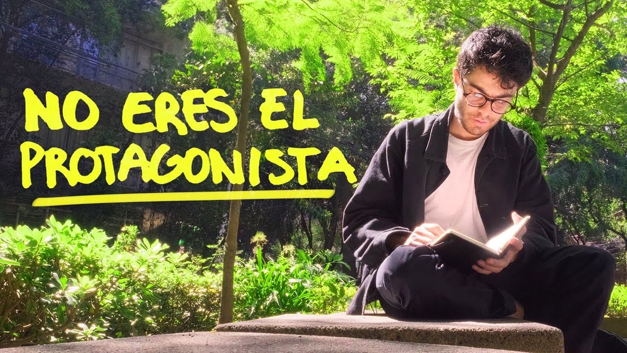 no eres el protagonista, pero está bien - YouTube