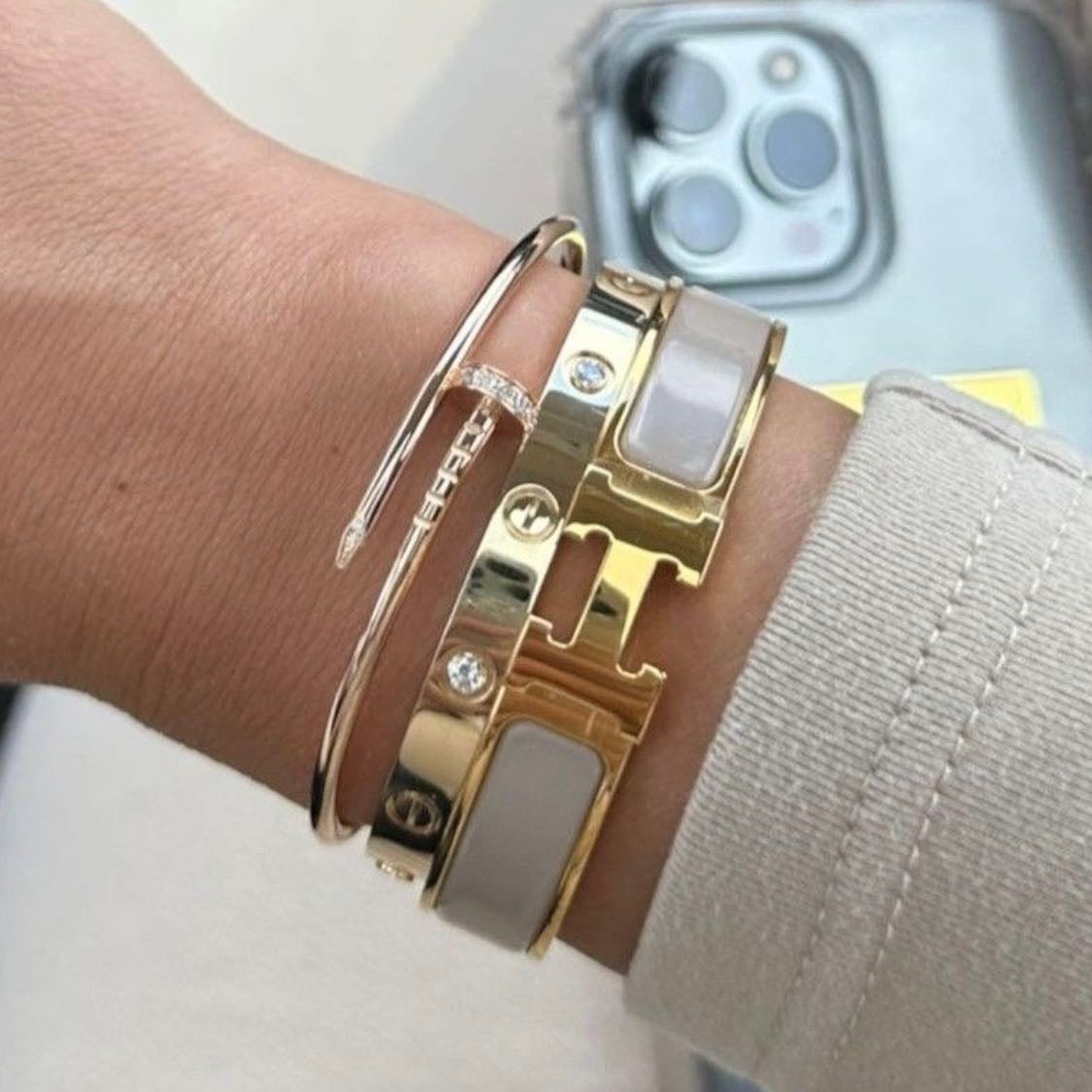 hermes clic glitter bracelet - $840