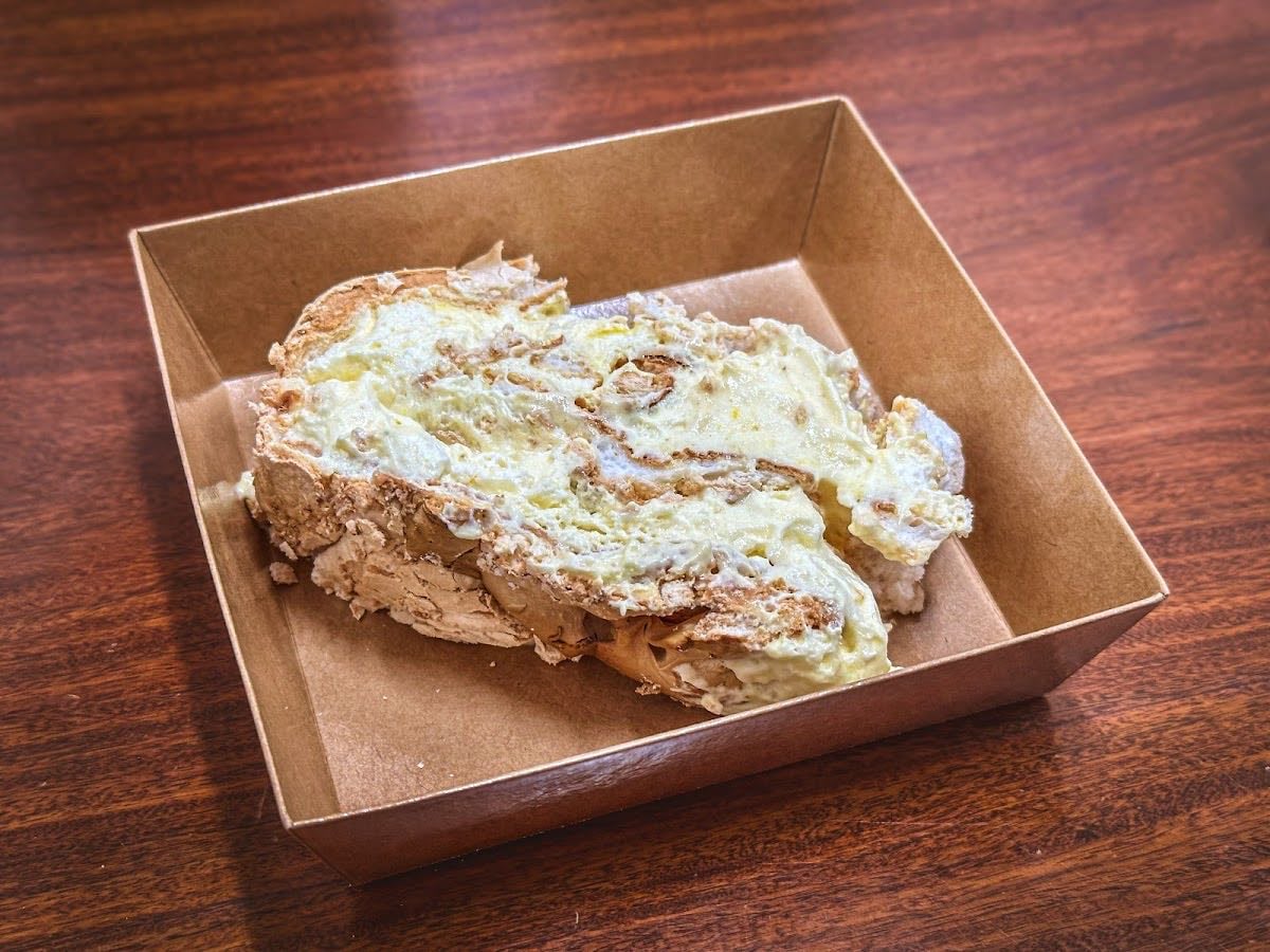tradizzio repostería artesanal - elegant local, cinnamon rolls, rotational menu with yummy options