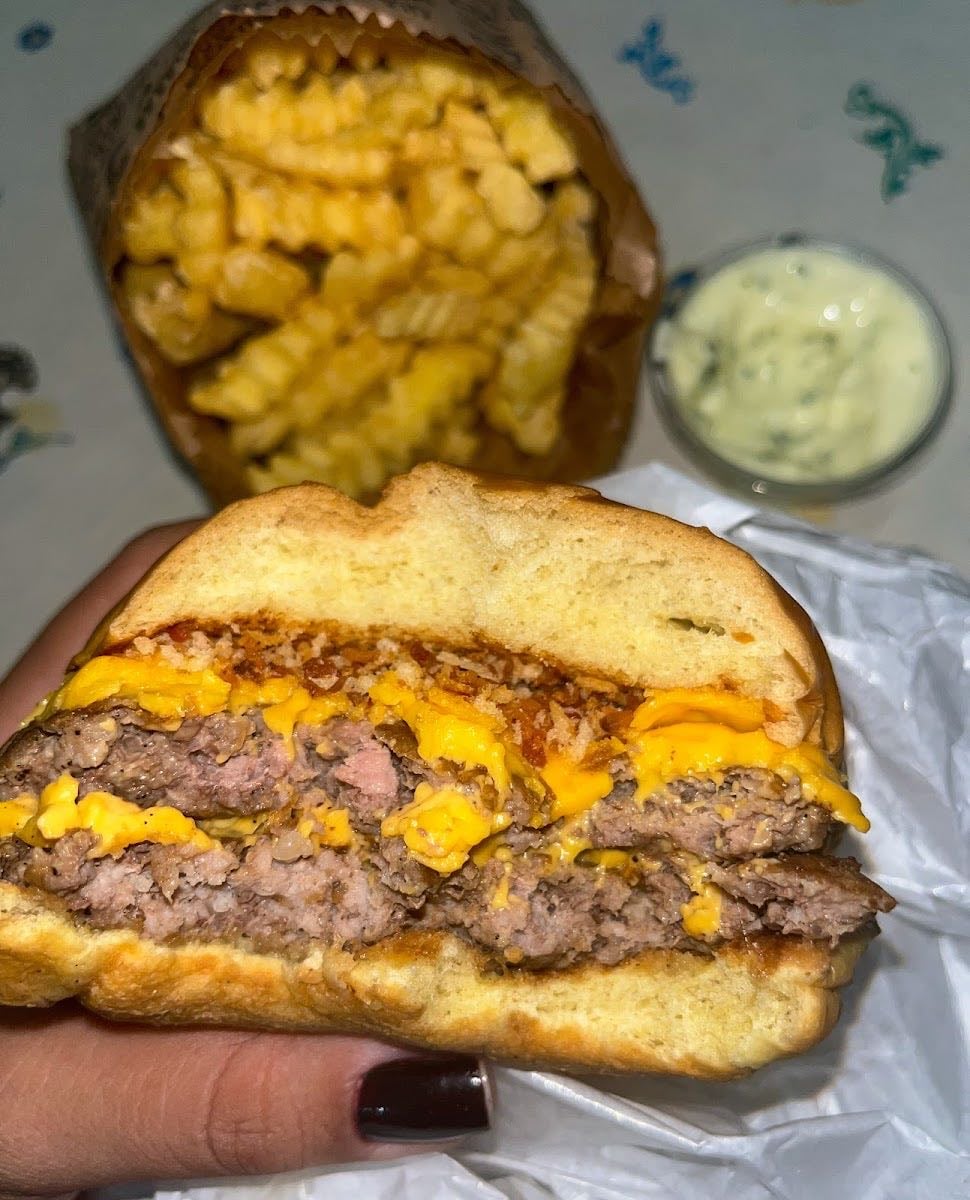 Intimado Burger