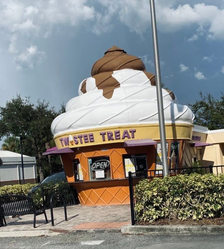 Twistee Treat - Comida
