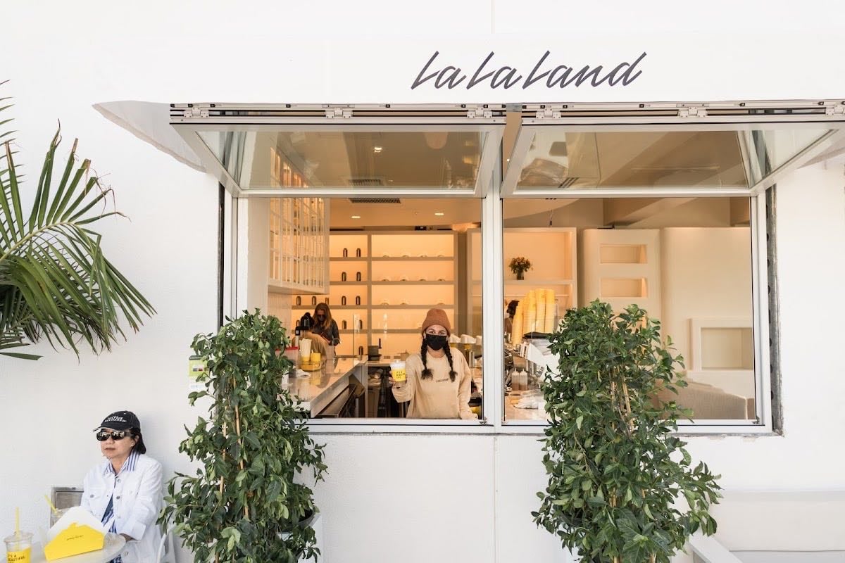 La La Land Kind Cafe - Santa monica