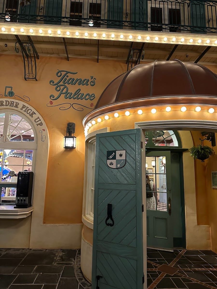 Tiana''s Palace - Panorama