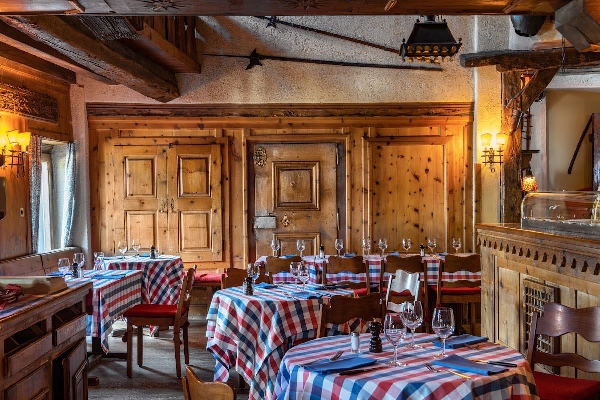 Chesa Veglia Pizzeria - St mortiz
