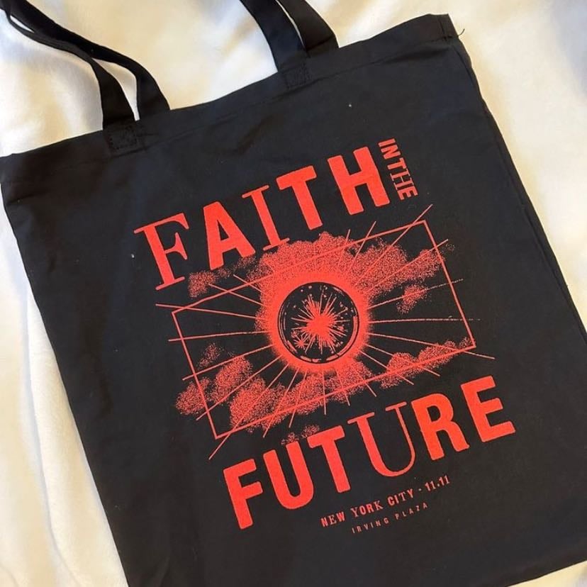 Tote bags