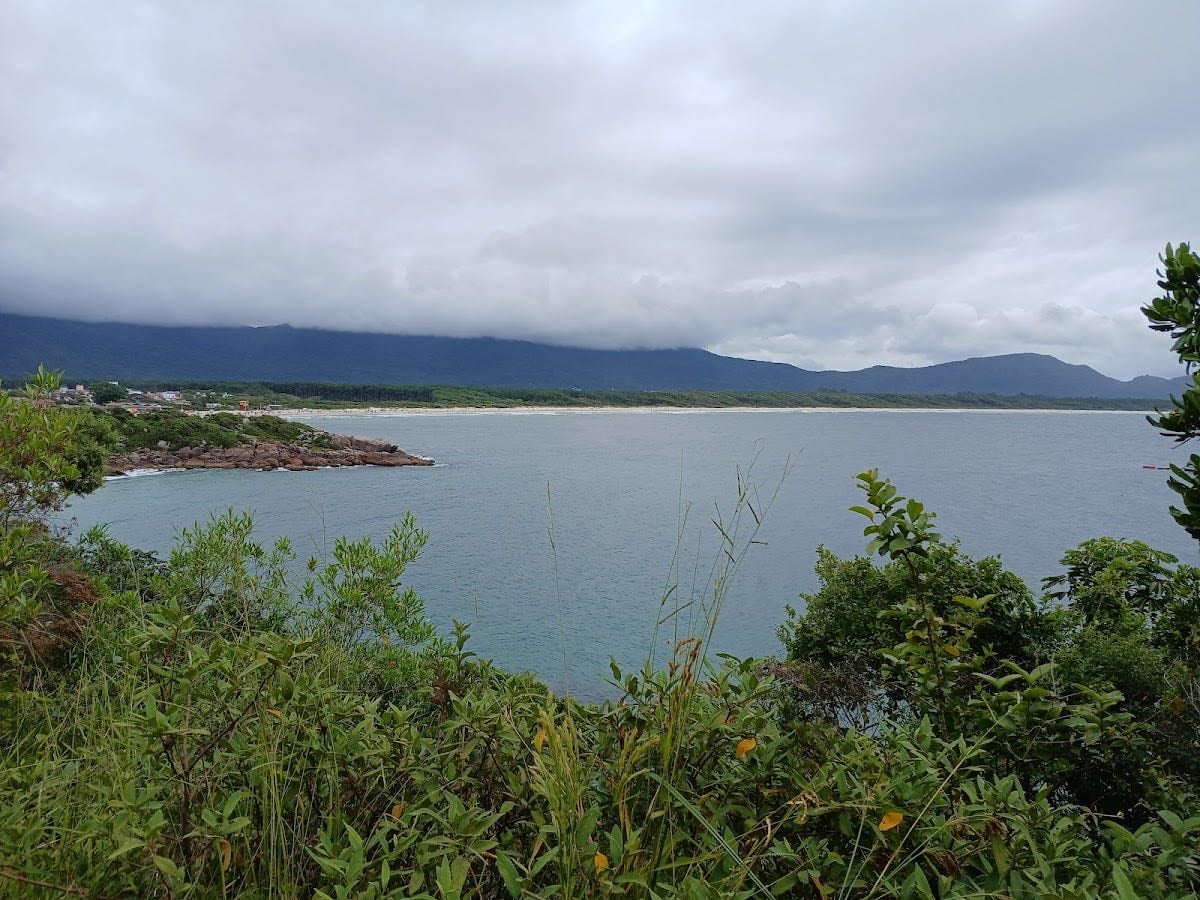 Trilha das piscinas naturais