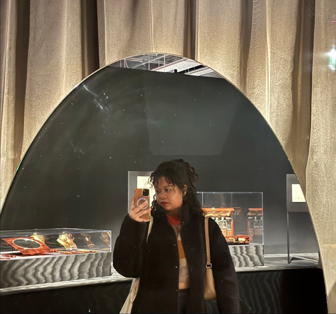 Miror in Paris