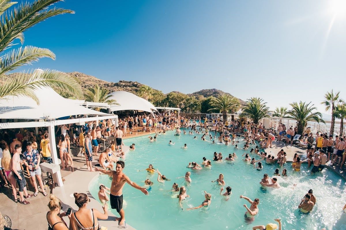FarOut Beach Club
