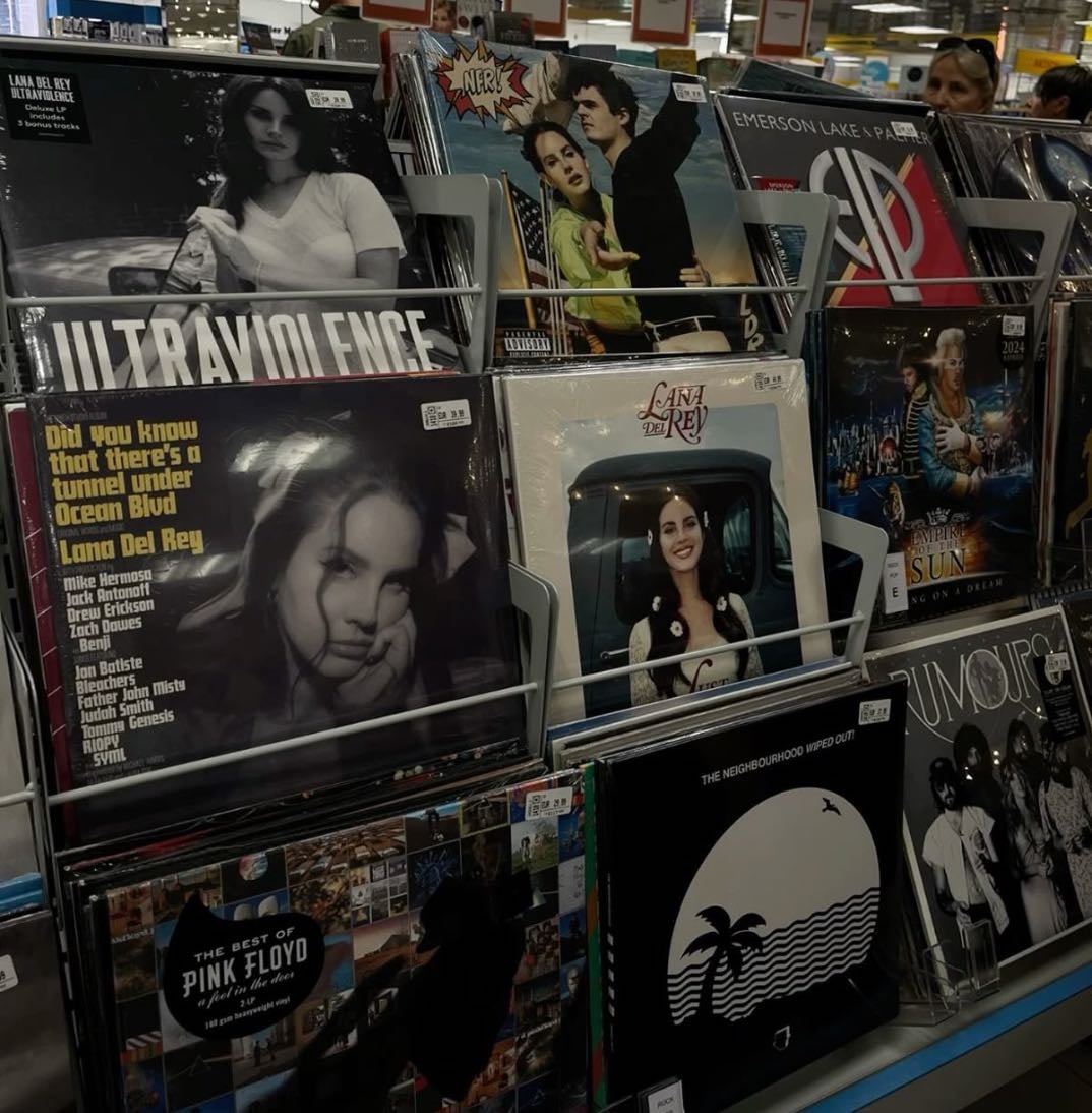 Dream vinyl collection ~ - Music hypelist by Lynn .౨ৎ