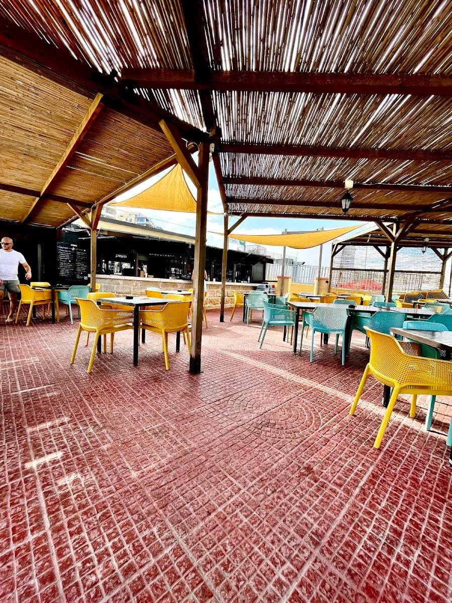 Paradise Exiles - beach club - good music, drinks, dancing, people. love to drink wine listening to music by the beach