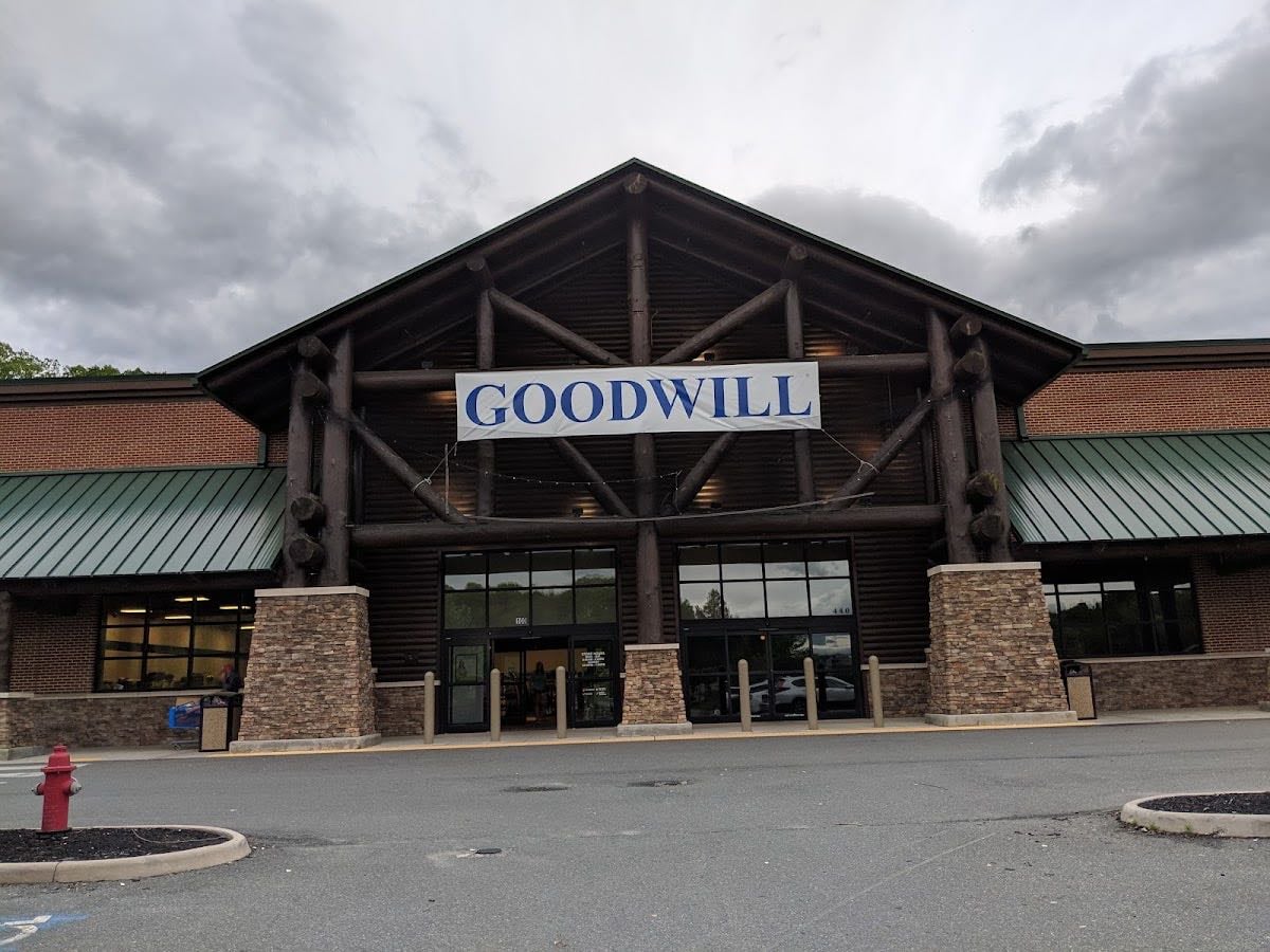 Goodwill Store and Donation Center - Thrifting