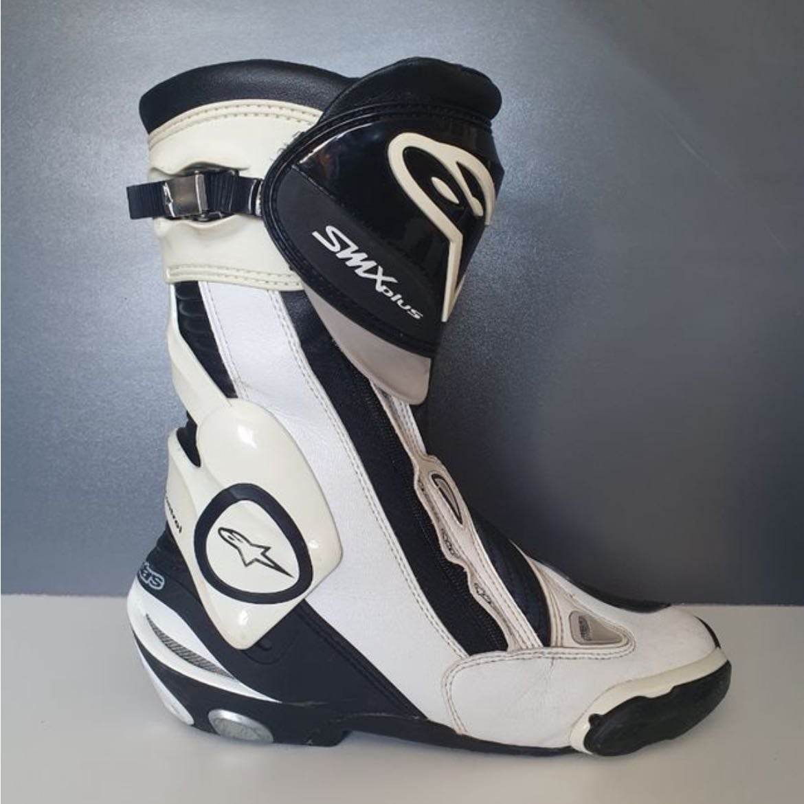 Bota moto - Si no estás unas blancas y de mi talla