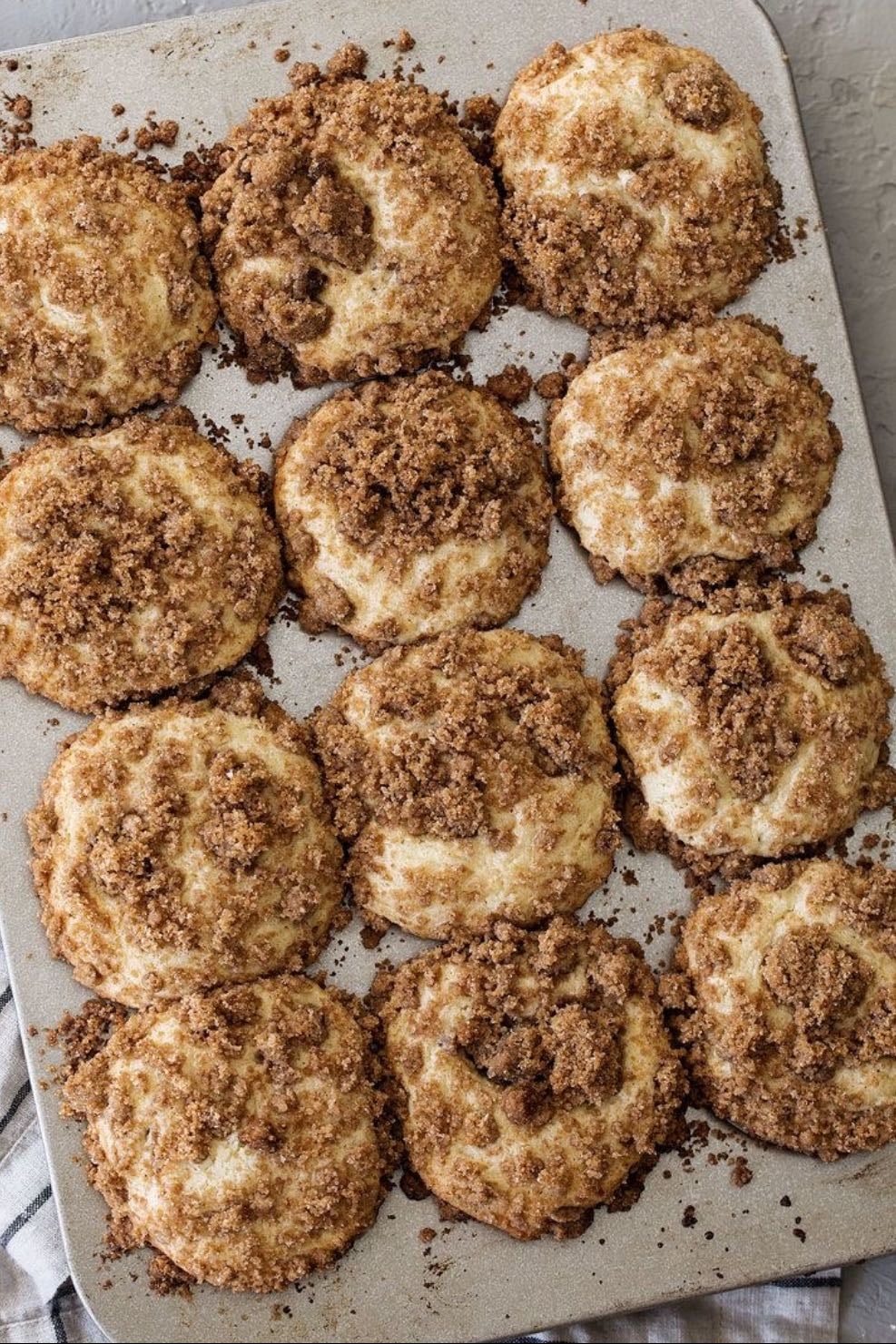 Coffee cake muffins
