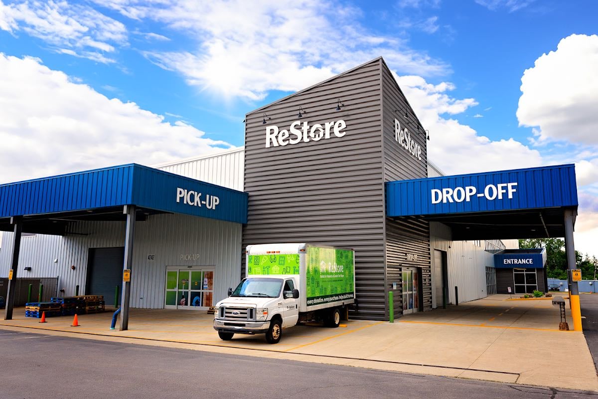 Habitat for Humanity of Greater Fort Wayne ReStore - Cheap thrift ๐ช
