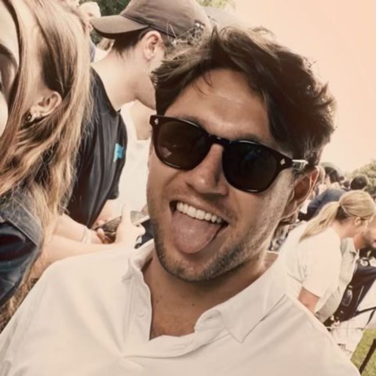 Nialllll - “…uh hi” I wouldn’t be able to say anything because I would be to nervous to speak