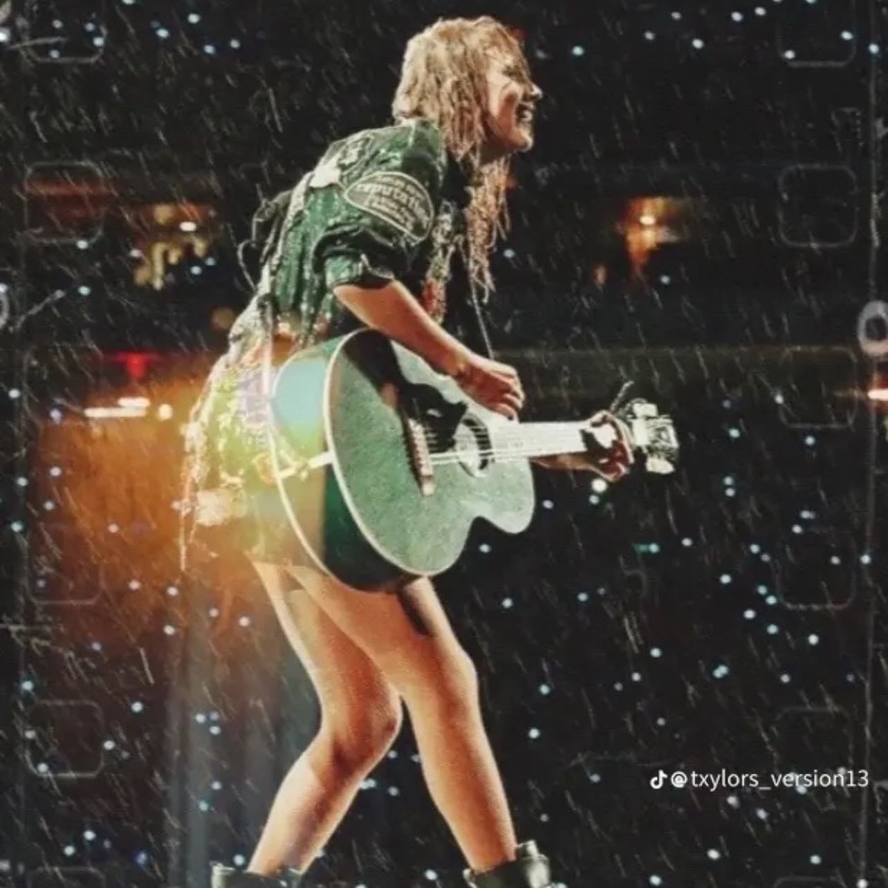 Taylorrrr - This is one of many but yeah why not this picture itโs just amazing
